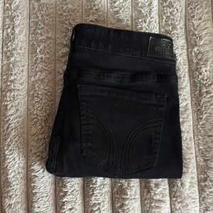 Hollister Low Rise Super Skinny Black Jeans Size 8 Regular 👖